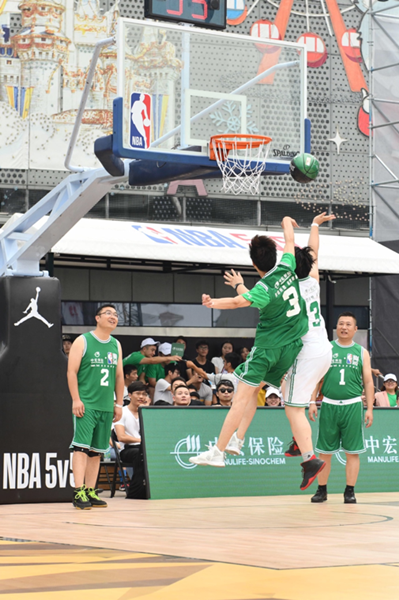 为内线球员 为内线球员