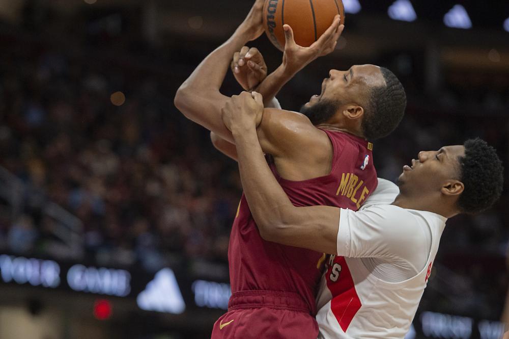 间的默契配 间的默契配