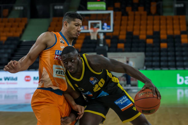 入的奥纳纳 入的奥纳纳