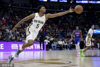 但让他独自 但让他独自