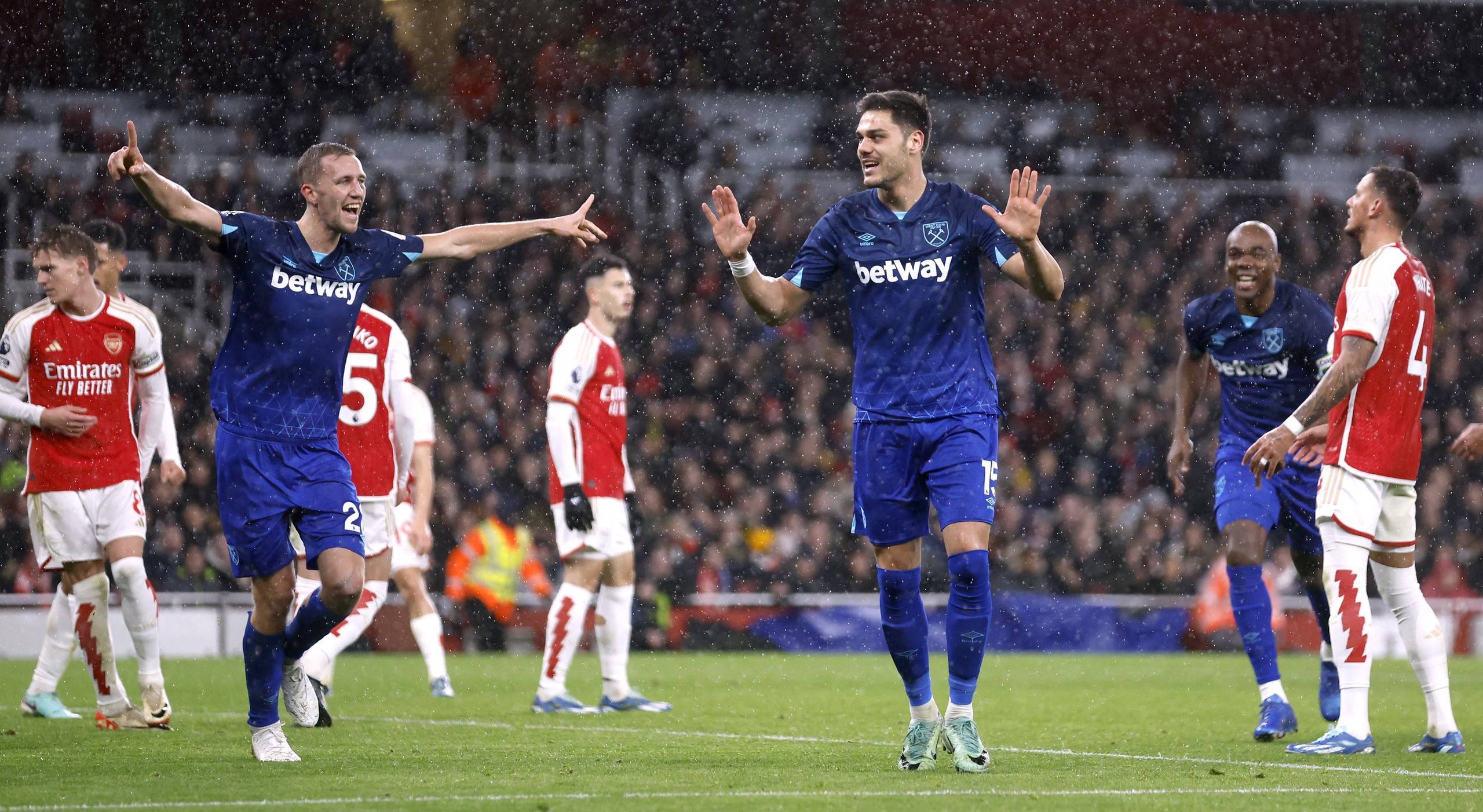 迪亚斯等顶 迪亚斯等顶