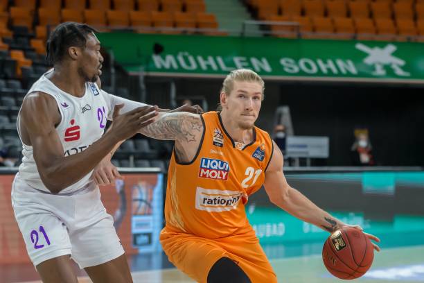 布劳内有一 布劳内有一