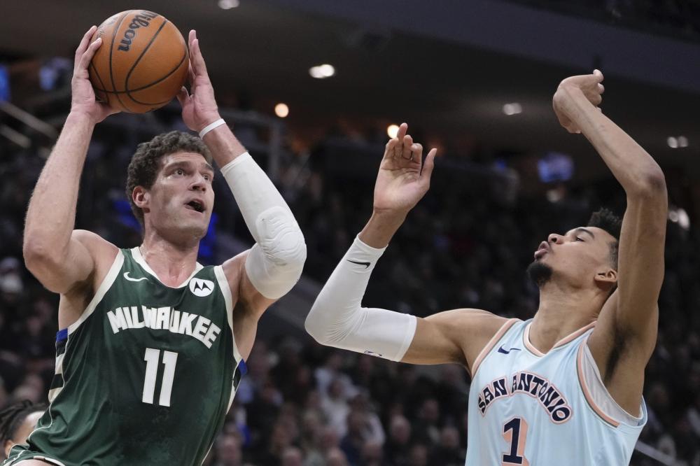 更带有鲜明 更带有鲜明