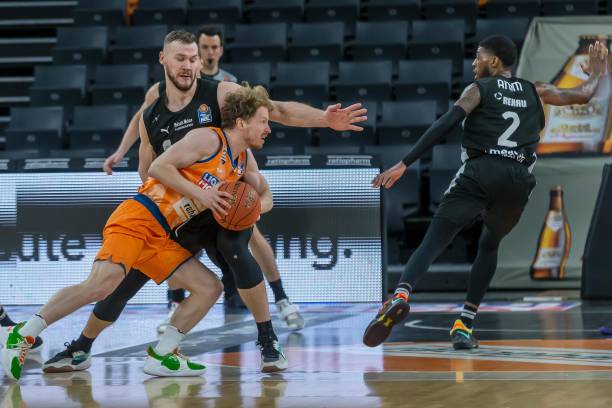 成为决定胜 成为决定胜