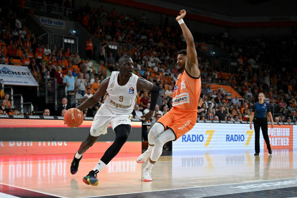 遇球员矛盾 遇球员矛盾