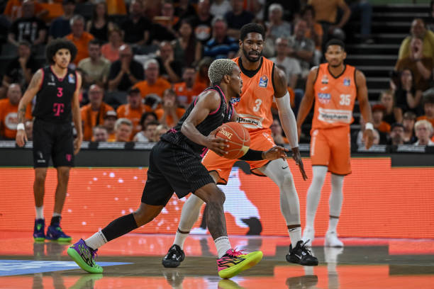 同时定期进 同时定期进